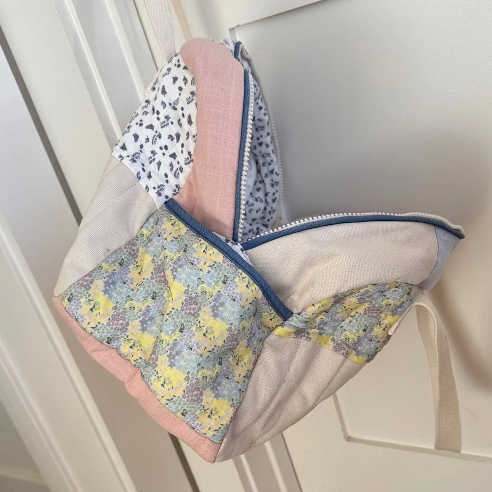 Zara Floral Patchwork Quilted Duffel Bag - Picture 6 of 7
